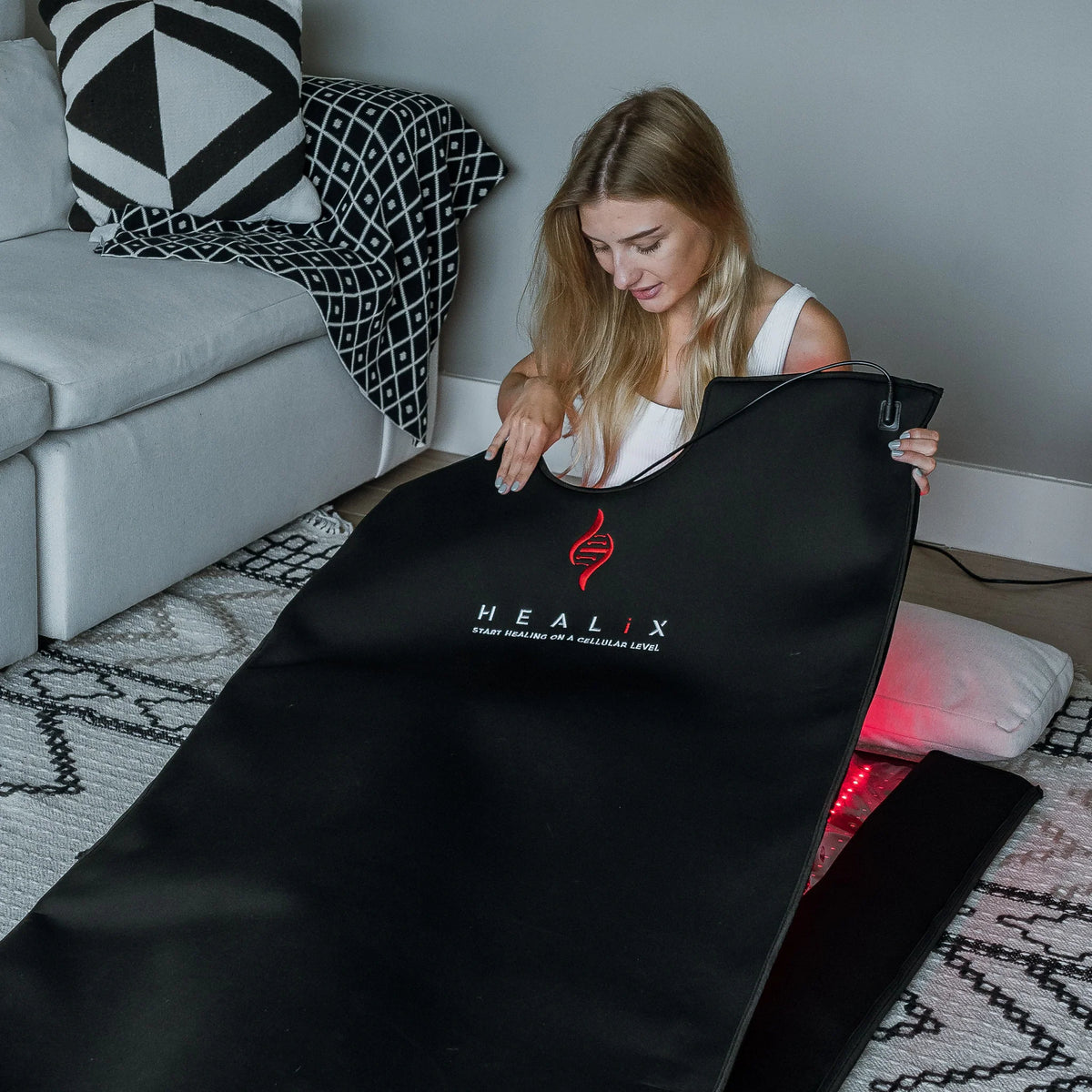 HEALiX Glow Pod – Full-Body Red & Near-Infrared Light Therapy System