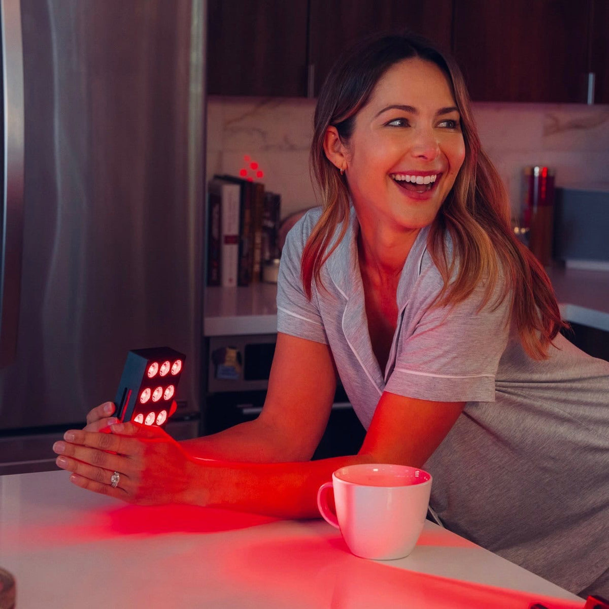 Vital Charge Portable Red Light Therapy Device – Rechargeable Handheld Red & Near-Infrared Light