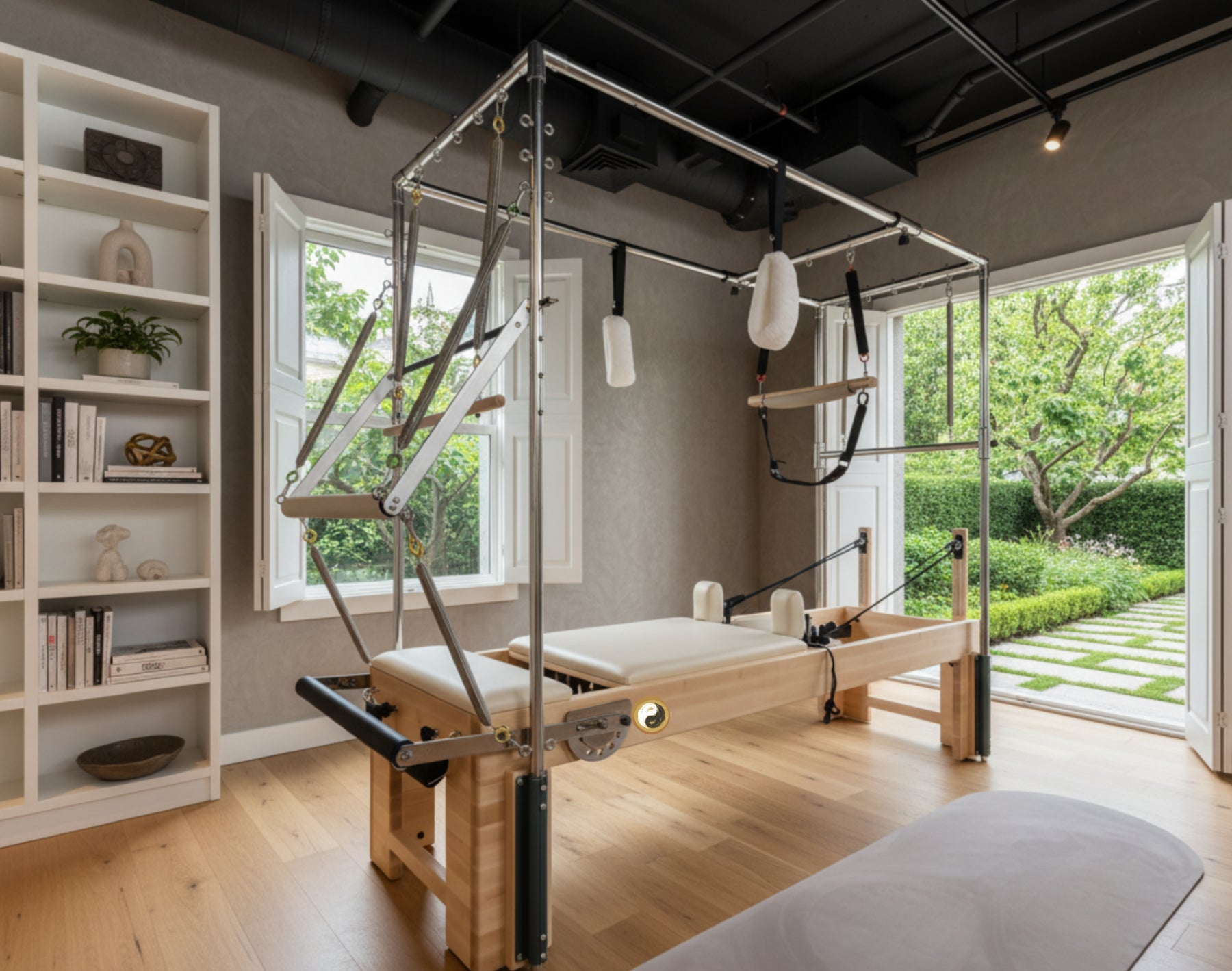Personal Hour Napolie Clinical Plus Cadillac Reformer