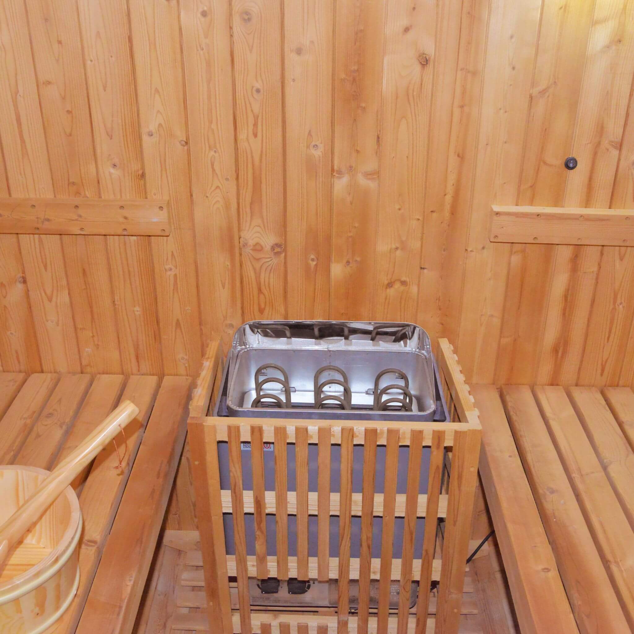 Thermora Ignite Outdoor Barrel Sauna With 4.5 kW Heater